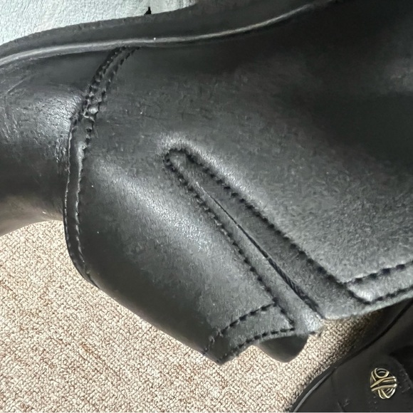 Brand new boots for women, wide, very comfortable, leather, made in USA. - Picture 5 of 8